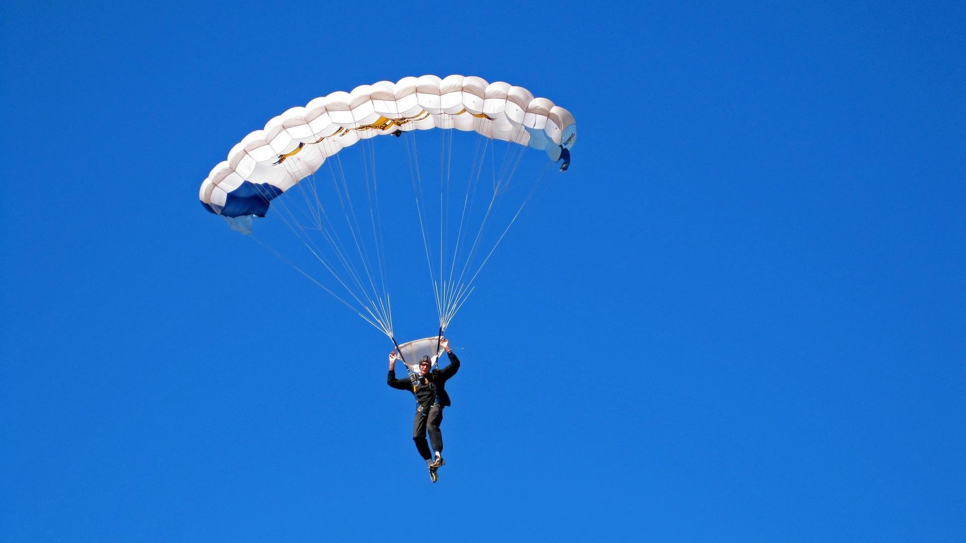 爱游戏体育（AYX）官方APP下载-《堡垒之夜》“未来创想”赛事盛大开启，奇思妙想引领未来潮流